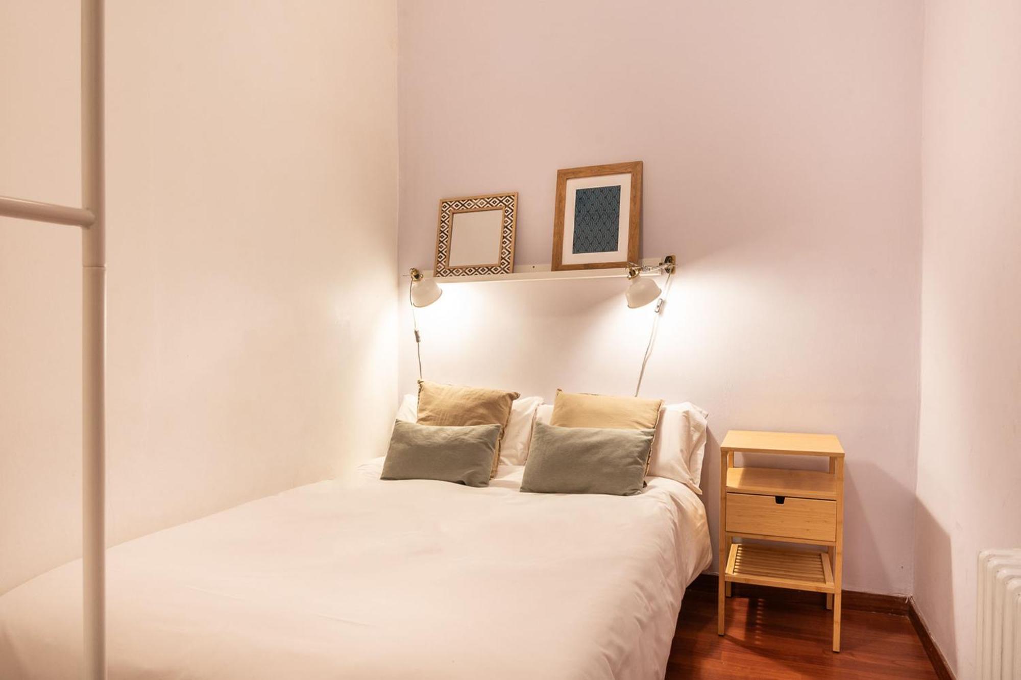 Spacious & Sunny Apt With Terrace In The City Center 바르셀로나 외부 사진